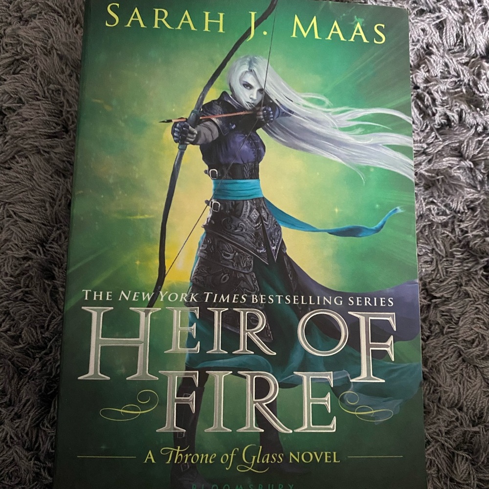 Heir of Fire by Sarah j Maas